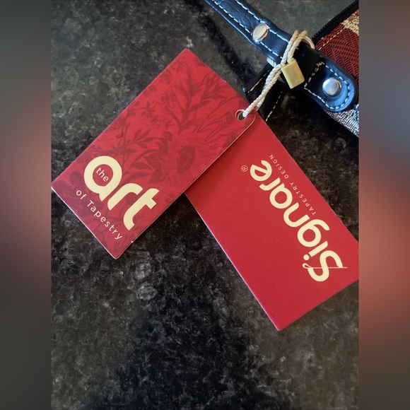 Signare Tapestry Small Crossbody Bag Sling Bag for Women with Pug Dog Design NWT - Picture 5 of 12